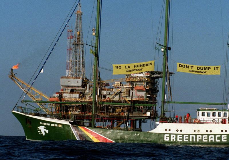 Barco de Greenpeace