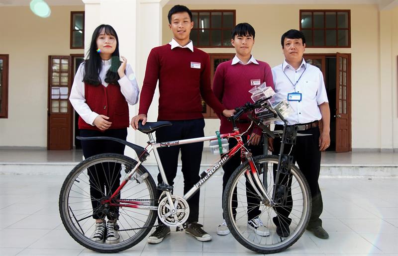Jóvenes de Vietnam