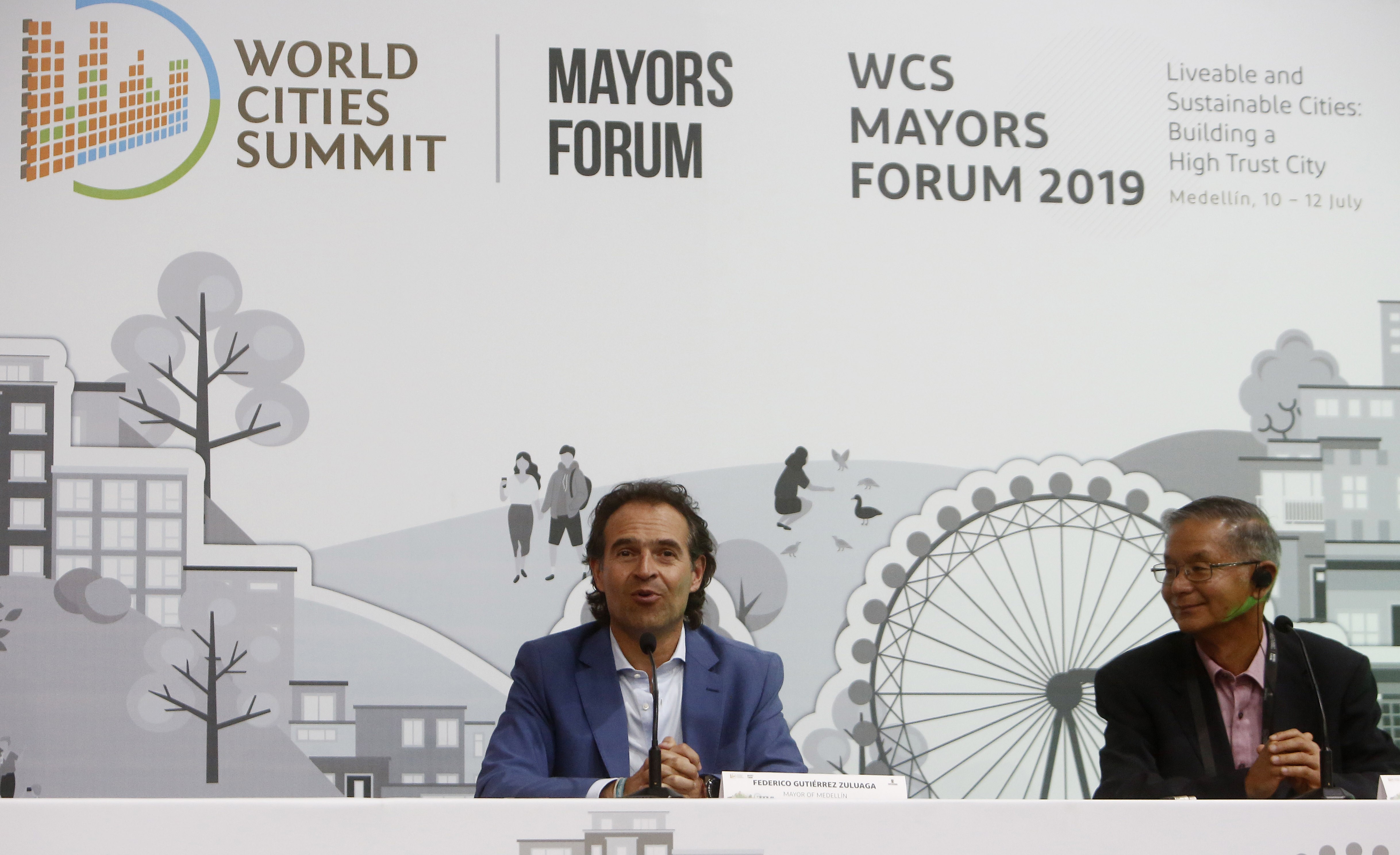 Cumbre Mundial de Ciudades y el Foro de Alcaldes. 