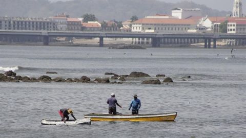 Bahía en costa de Paitilla,Panamá