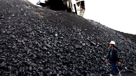 Montaña de carbón