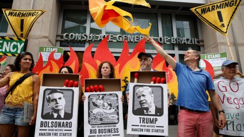Protesta de ecologistas en la casa blanca