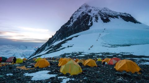 Tiendas de campaña en el Everest