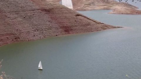 Embalse en California