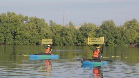 Activistas de Greenpeace