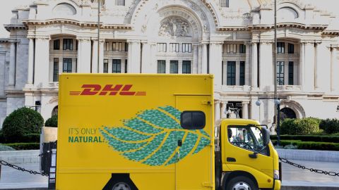 DHL