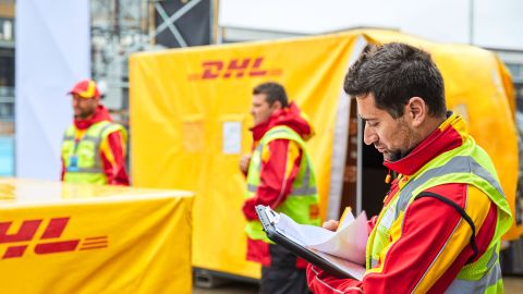 DHL