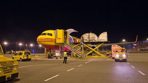 DHL