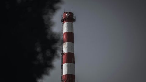 Emisiones contaminantes de chimenea