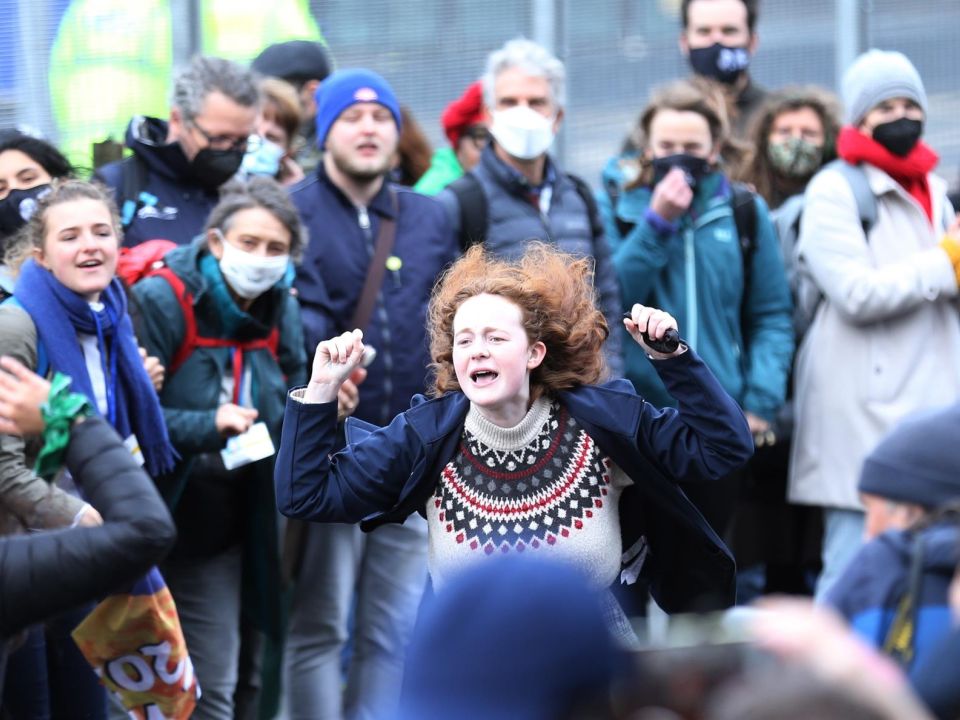 Manifestante en la COP26