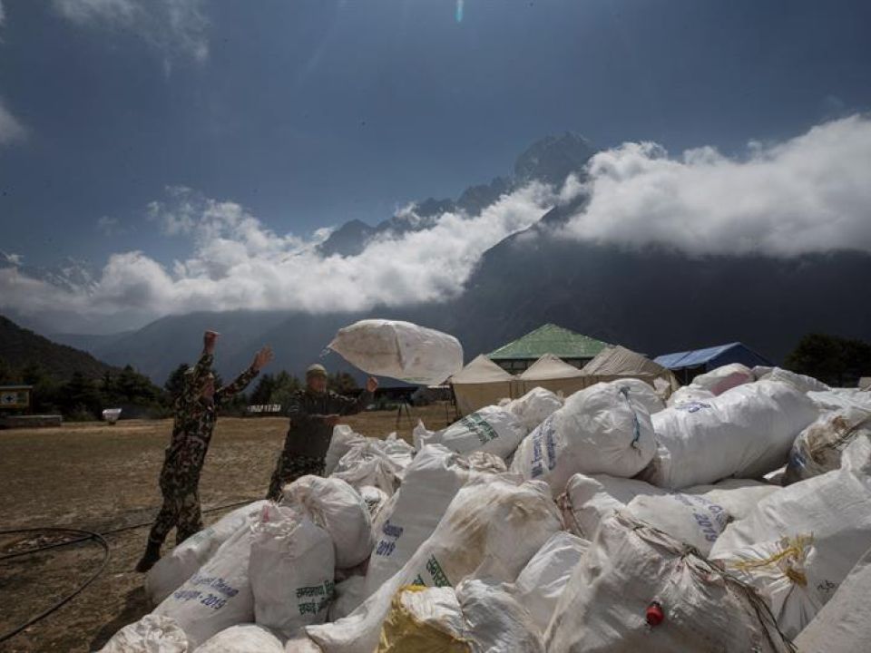  Limpieza del Everest