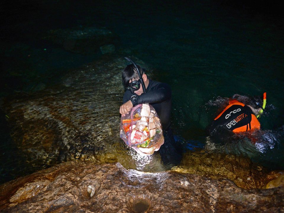 Basura en cenotes