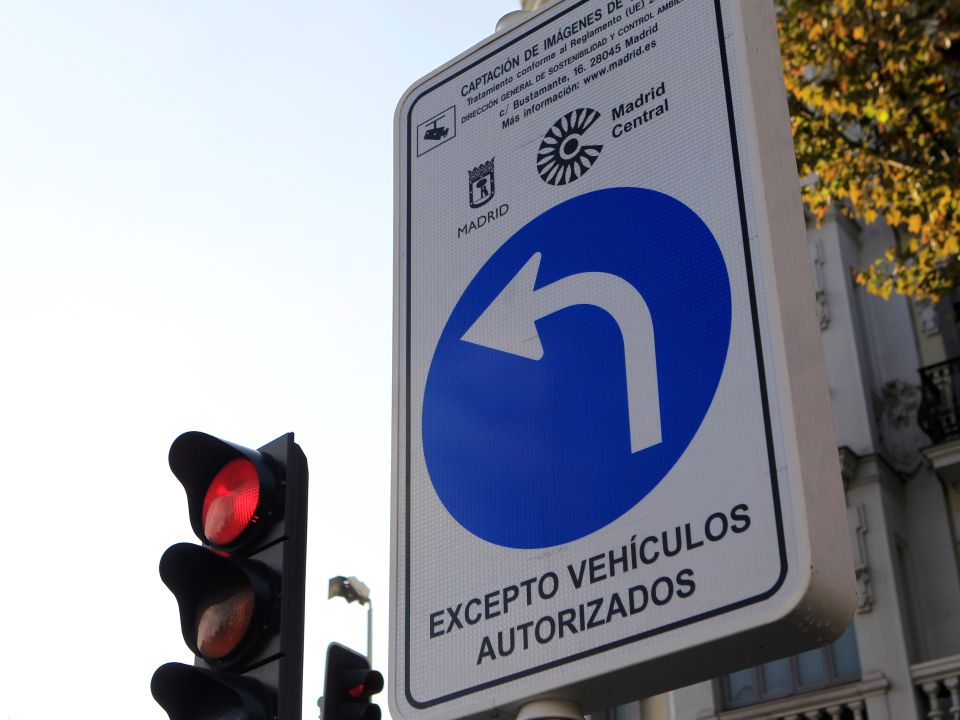 Madrid suspende su plan para reducir la contaminación del aire