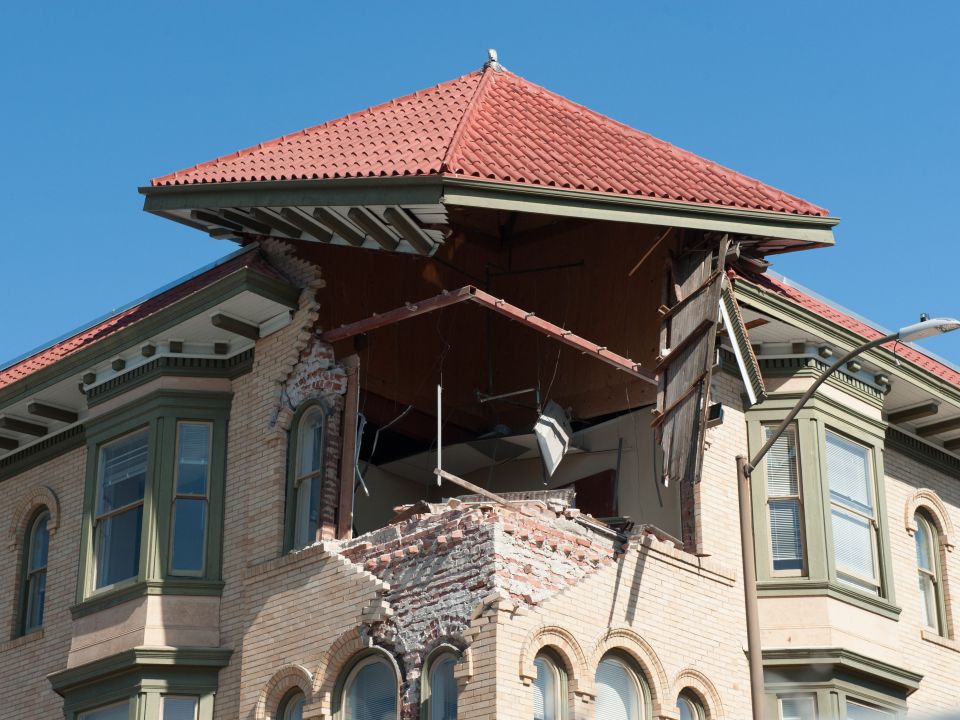 Un edificio destruido