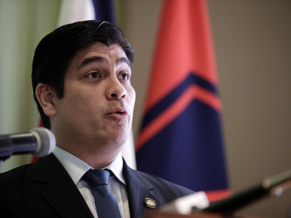 Carlos Alvarado