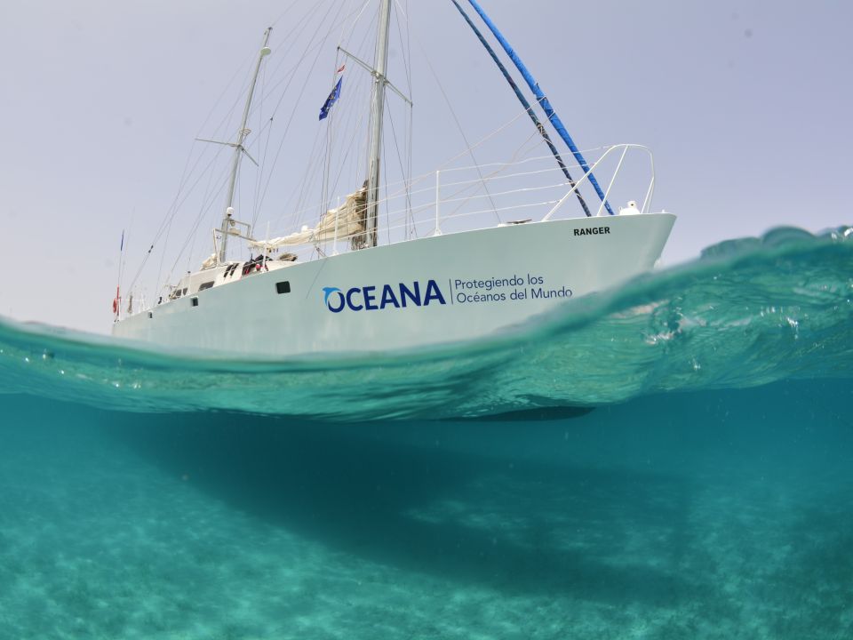 Barco de oceana