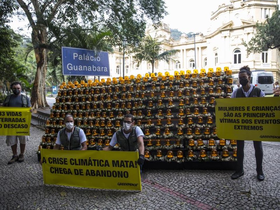 Activistas de Greenpeace