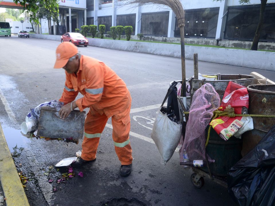 Trabajador de limpia