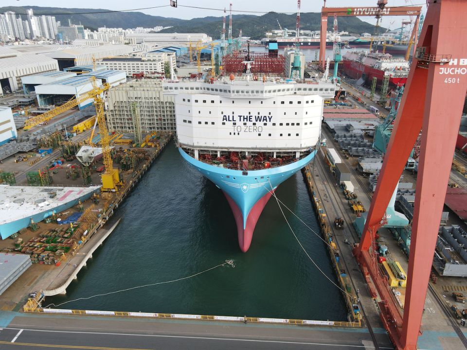 Maersk desplegará primer buque propulsado por metanol