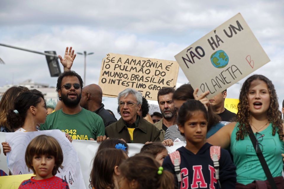 Marcha en Río por la Amazonia