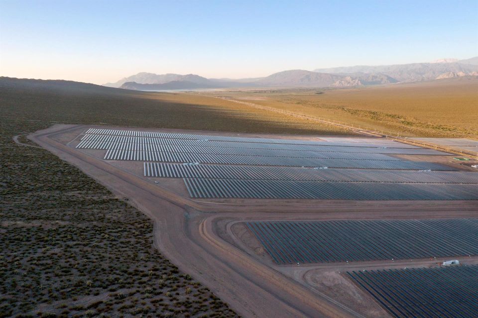 Vista del Parque Solar ullum en la Provincia de San Juan (Argentina). Efe/YPF Parque solar
